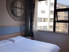 -成都宽窄巷子奎星楼街亚朵X酒店