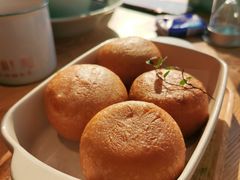 玉兰饼(1个)-蜜桃餐厅·伴山(湖滨商业街店)
