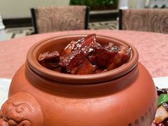 本帮红烧肉-东方明珠老上海8号餐厅