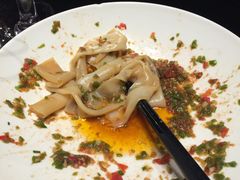 -黔蘑菇四季餐厅(观山湖店)