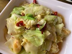 水豆豉手撕包包菜-隔壁老王·家常云南菜(花巷店)