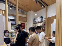 -屋虎猫馆(宝安大仟里店)
