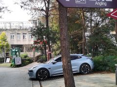 -客乐得玉峰山房车营地