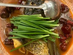 -饭怕鱼·黄焖鲟龙鱼(湖大店)