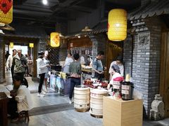 -艳阳天民俗村(公园路店)