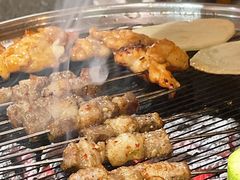 -围炉肉舍•炭烤活鳗•丹东海鲜烤肉(步行街店)