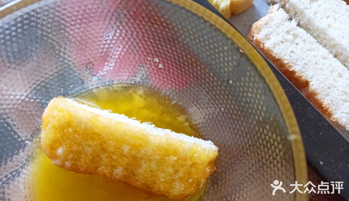 面包面包大变身，甜蜜香脆黄油砂糖面包干🍞