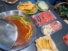 -由衷贵州酸汤牛肉火锅(新桥店)