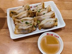 牛肉鍋貼-小姜锅贴(凤凰街店)