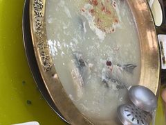 -颜氏双江清水鱼一养身火锅(磁器口店)