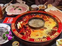 牛油红汤中锅-叉叉裤鲜火锅(空港新城店)