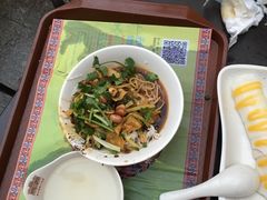 -海口骑楼小吃街