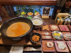 -银米·云南传统过桥米线(双廊黑金冠店)