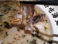 -江渔儿酸菜鱼·拔草餐厅(虎门君乐汇店)