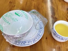 -一品红烧鸭特色川菜(三岔湖店)
