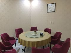 -晋合湘山西刀削面(中冀斯巴鲁大厦店)