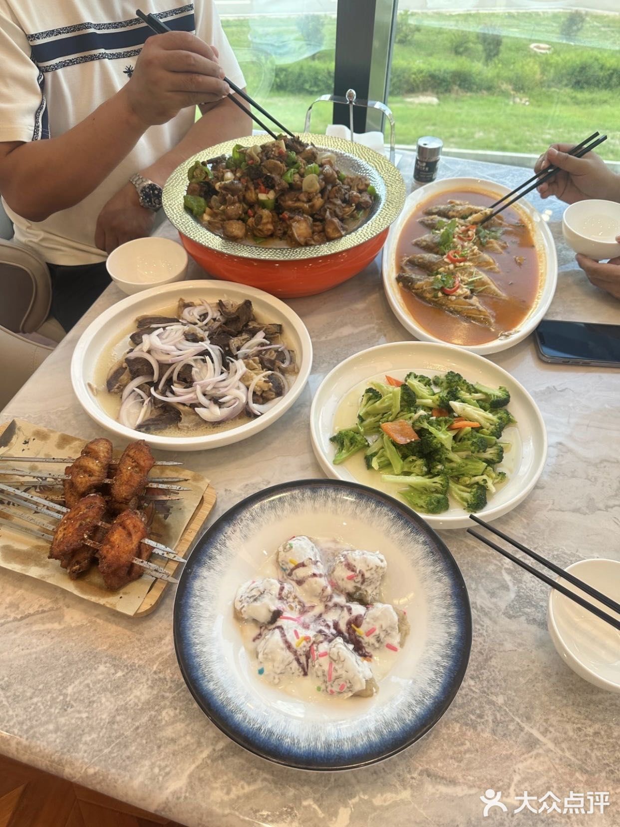 来阿勒泰旅游的每一位！不要错过这家鱼馆！！！