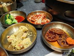 -草家酱蟹炭火烤肉店(珲春南路二店)