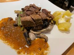 烤牛腹肉配扒蔬菜-兰特伯爵西餐厅·啤酒屋(方庄店)