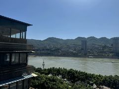 -白象居