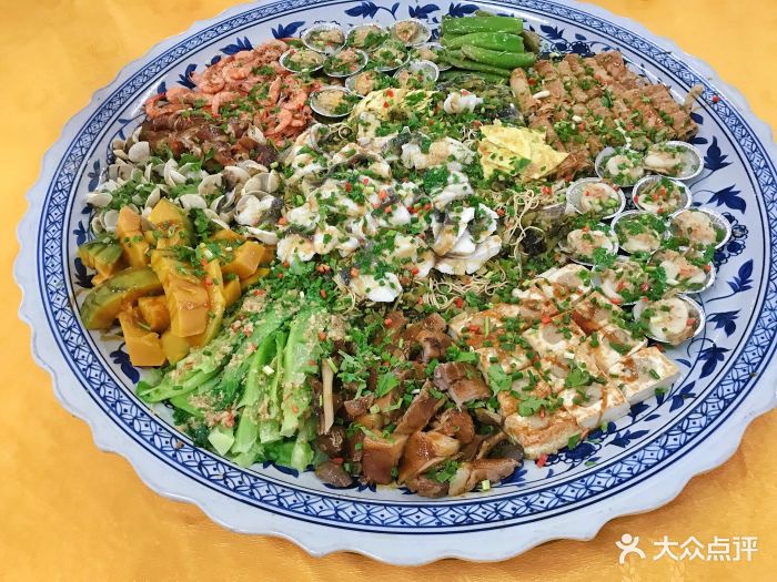 桌桌有鱼(竹树坡店)大盘菜图片 - 第1张