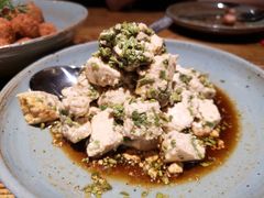 香椿苗拌高碑店黑豆腐丝-青年公社烤鸭(青年路店)