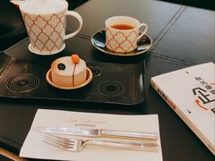 -Salon de The de Joel Robuchon(外滩18号店)