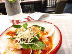 黔派酸汤鸡丝米皮-华仔龙虾(永乐路总店)