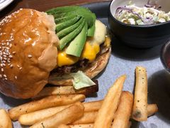 榴莲女王汉堡-404干式熟成牛排馆•聚会餐厅