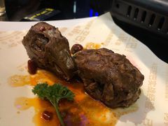 -何师烧烤·香辣蟹·川菜·30年老品牌(太古里旗舰店)