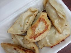 -黄阿姨锅贴大王(万航渡路店)