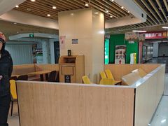 -德克士(场中路店)