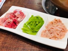 -楼外楼大刀肉传统火锅居(幸福街店)