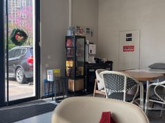 -必胜客(WOW阿罗海店)