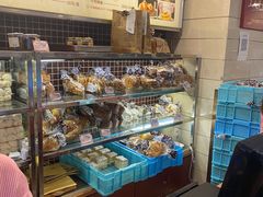 面包甜点陈列柜-国际饭店·帆声西饼屋(黄河路店)