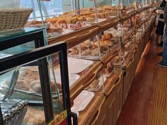 面包甜点陈列柜-新侨三宝乐面包店(崇文门店)