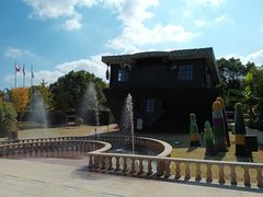 -金山农民画村-枫泾波兰倒置屋