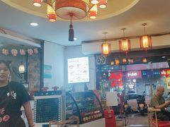 -烧哥美蛙肥肠鱼火锅·十五年社区店