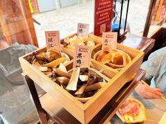 -阿婆情腊排骨火锅·野生菌季(古城旗舰店)