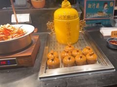 -钱小奴海鲜自助黑金店(杭州滨江龙湖店)
