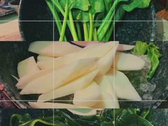 -新哥老官·畅吃123·美蛙世界(苏宁广场店)