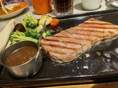 -必胜客(WOW黄骅华贸店)