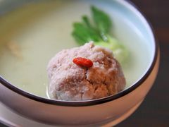 鸡汤蟹粉狮子头-新天世纪中餐厅