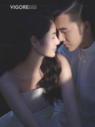 -雪中彩影婚纱摄影·微光艺术中心