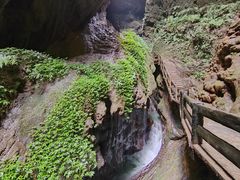 -龙水峡地缝景区
