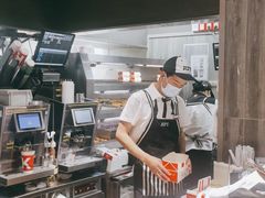 -肯德基(东安路站店)