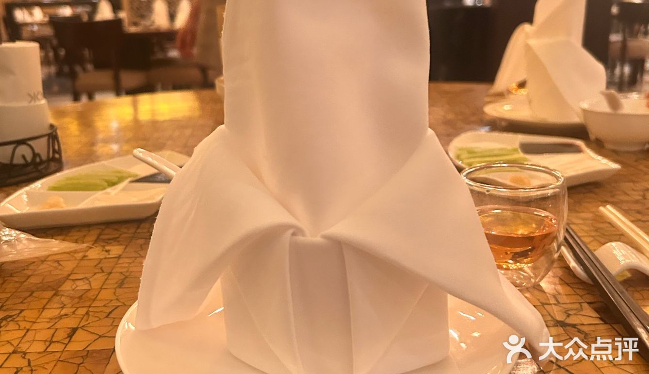 大快朵颐烤鸭时