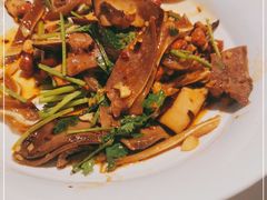 -费大厨辣椒炒肉(黄兴中心广场店)