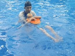 -Swim斯卫姆国际儿童游泳中心(红博中央公园店)