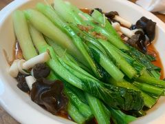-新白鹿餐厅(银泰西湖文化广场店)